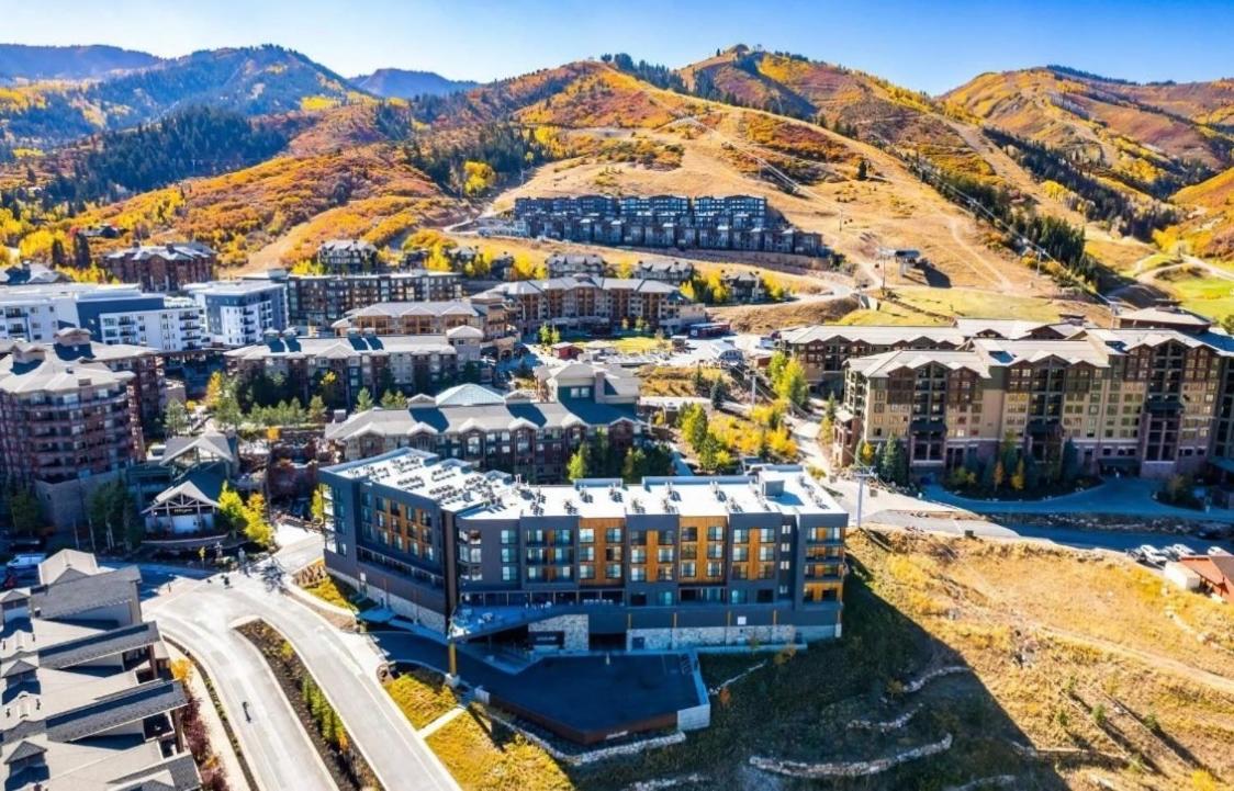 Slope Side Studio In The Heart Of Canyons Village With Heated Pool & Hot Tub! Park City Exterior photo