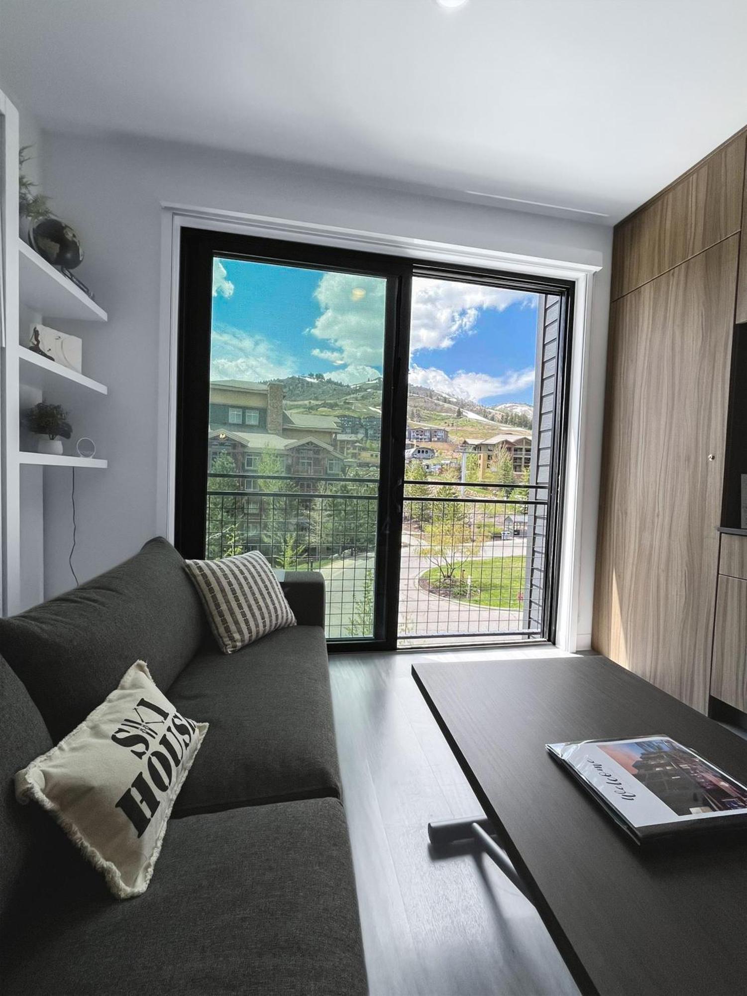 Slope Side Studio In The Heart Of Canyons Village With Heated Pool & Hot Tub! Park City Exterior photo
