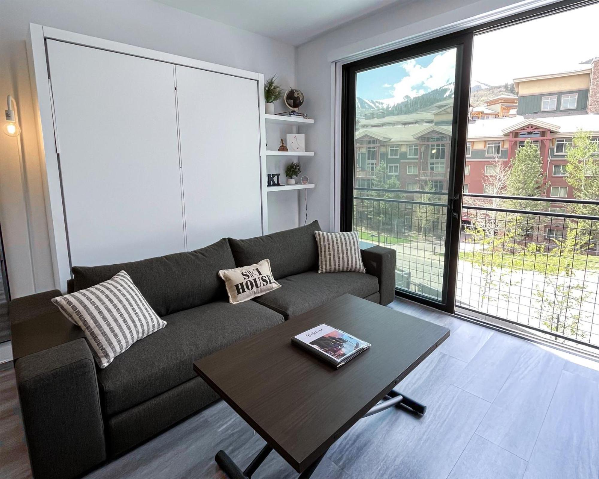 Slope Side Studio In The Heart Of Canyons Village With Heated Pool & Hot Tub! Park City Exterior photo